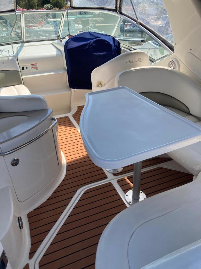 מלון לה-לונד-לה-מורה Hebergement Insolite Sur Un Bateau A Quai מראה חיצוני תמונה